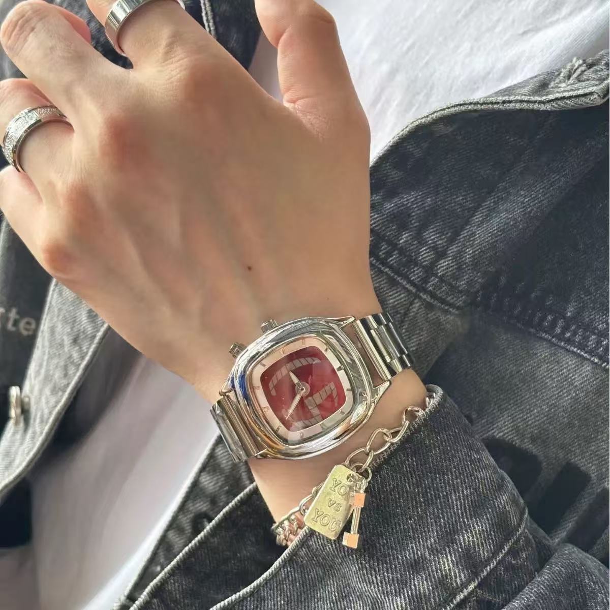 Męski zegarek kwarcowy w stylu – Vintage Digital Watch recenzja i cena